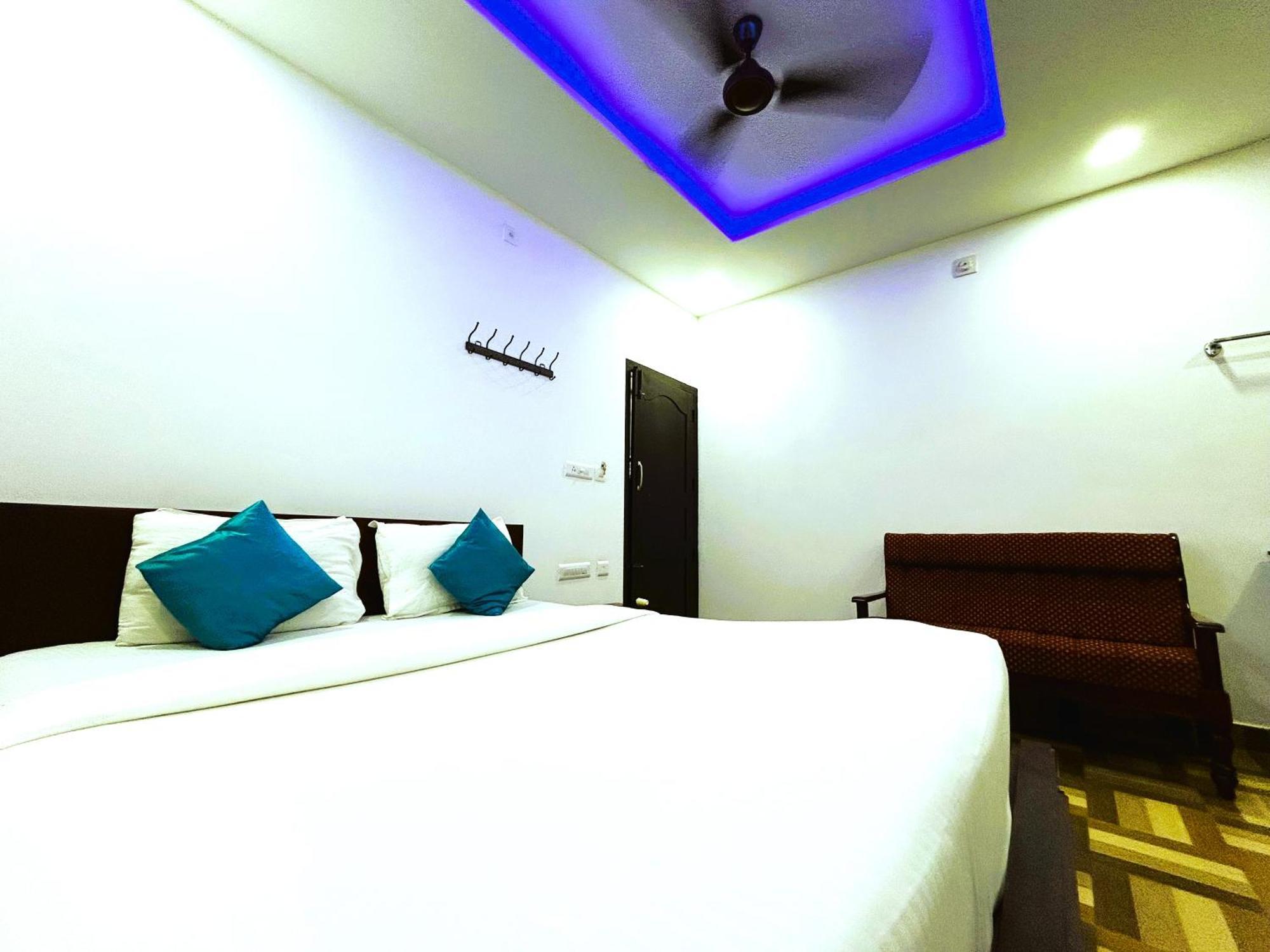 ดีลักซ์ เรซิเดนซี Hotel กัลปัตตา ภายนอก รูปภาพ